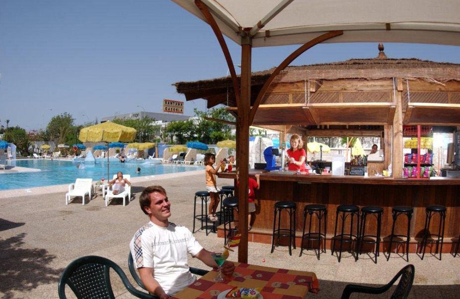 Field Hotel apartamentowy