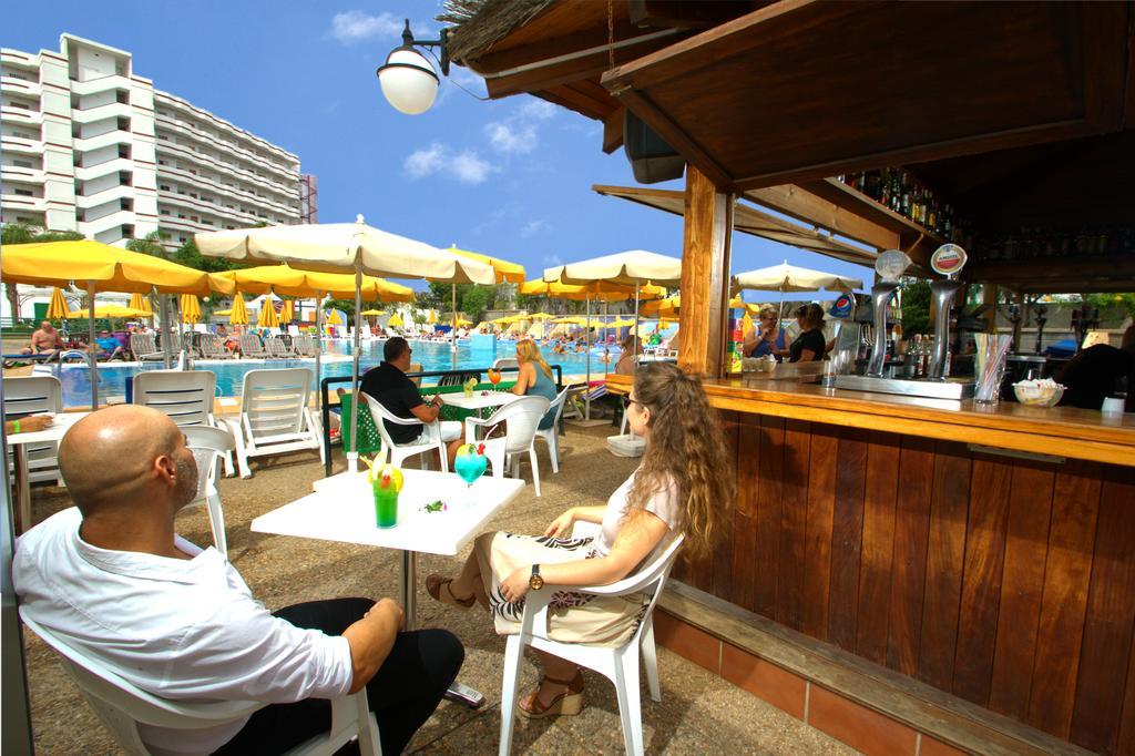 Field 3* Playa del Inglés